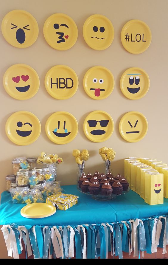 SMILE BALLOON HEADS Sticker Kids Children Emoji Party Bag Favor Gift Toys UK 