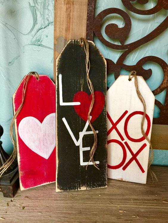 Valentines Front Porch Decor - Wooden tags