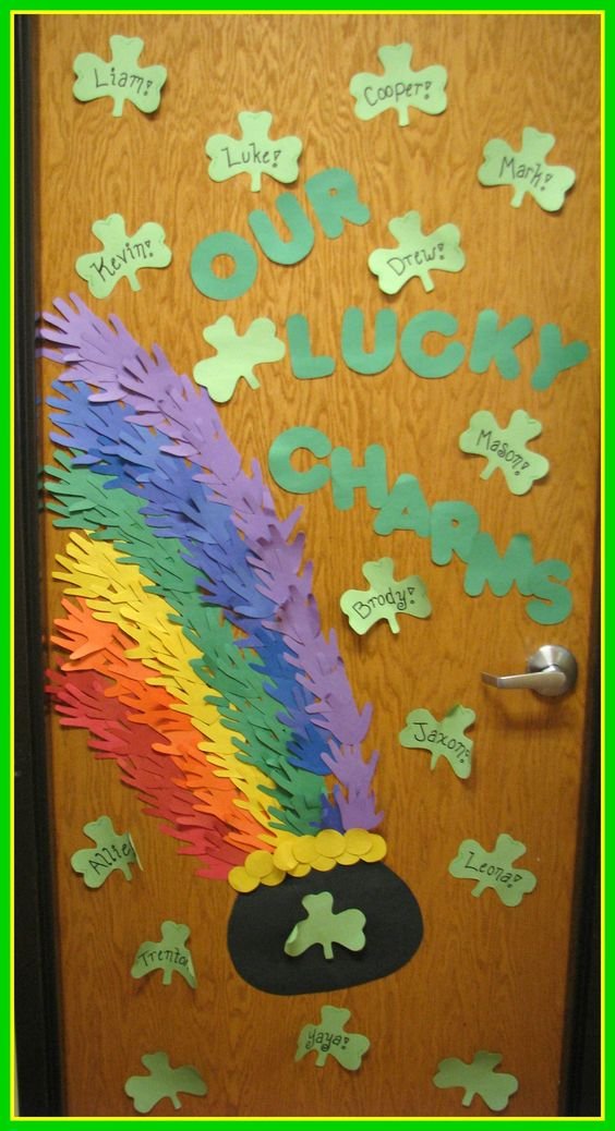 St. Patrick&rsquo;s Day Door Bulletin Board