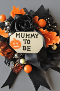 mummy to be corsage